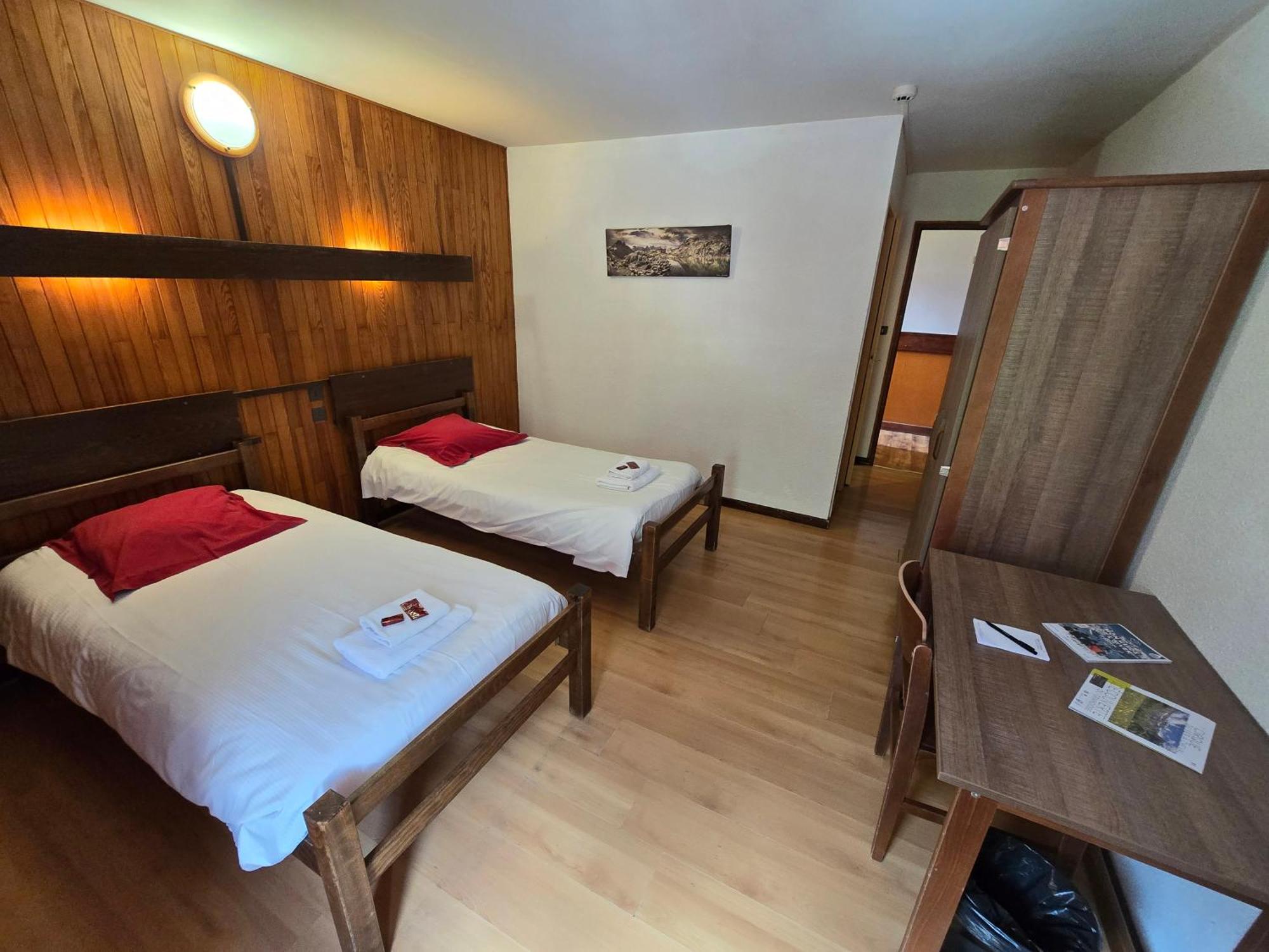 Hotel Et Centre De Vacances Le Choucas Sixt-Fer-a-Cheval Exterior foto